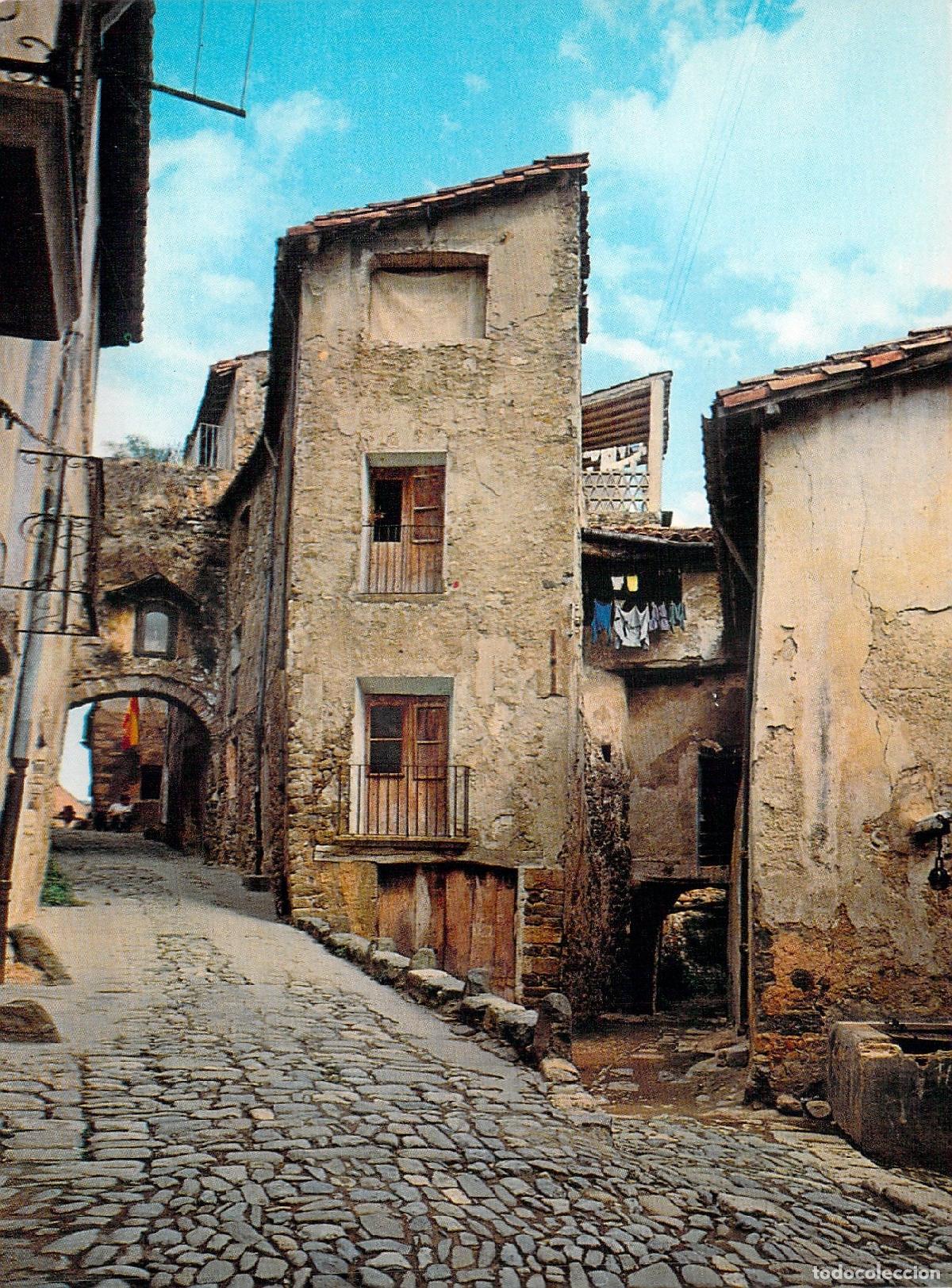 Postales: Postal de Calle T&iacute;pica Empedrada en Besal&uacute;, Gerona