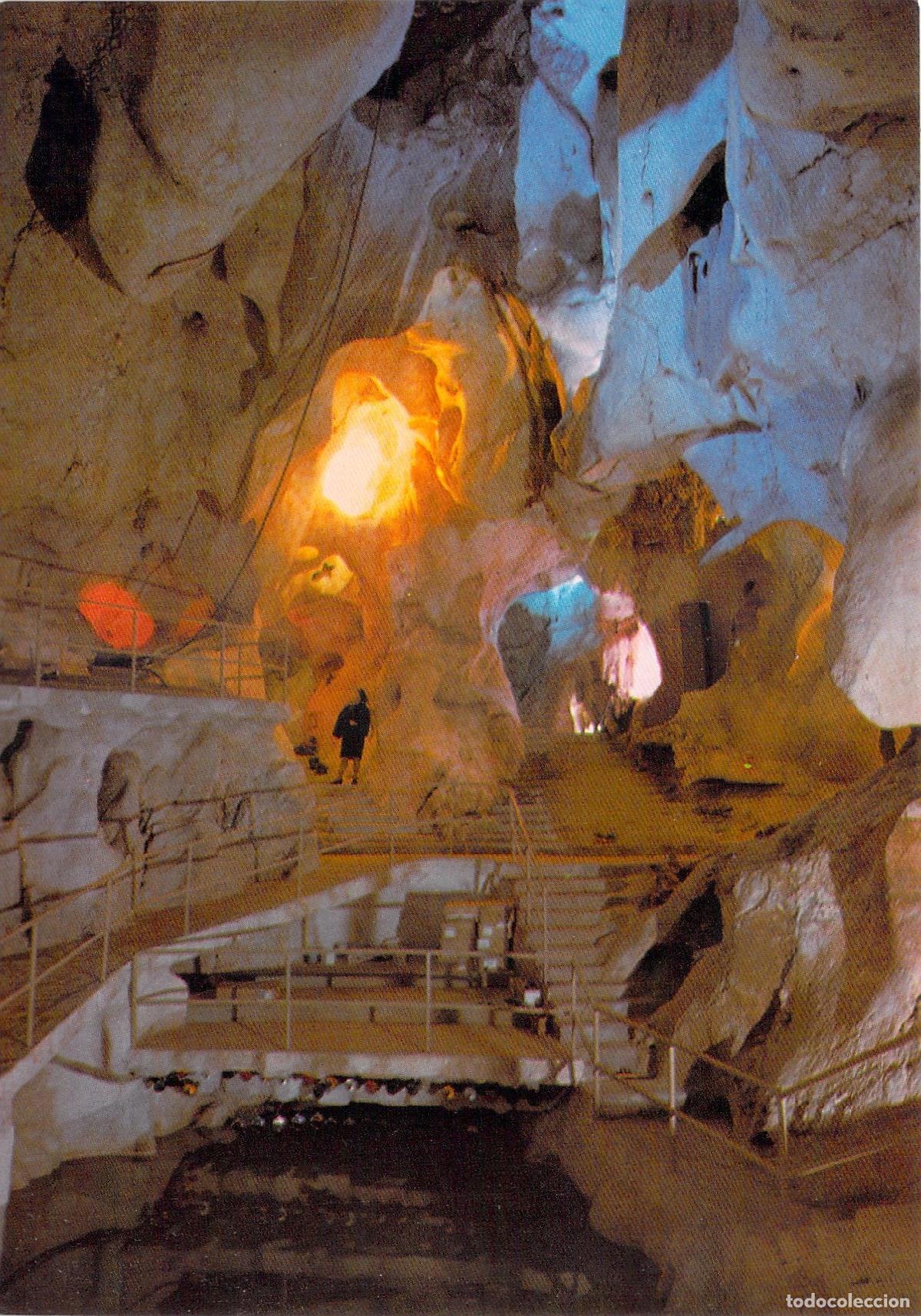 Postales: Postal de la Cueva del Tesoro en M&aacute;laga Sala de los Tres Lagos