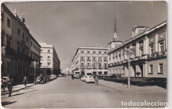 Postales: 11. Huelva. Gran V&iacute;a y ayuntamiento. Ediciones Sicilia. Sin usar