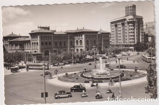 Postales: Zaragoza. Plaza de D. Basilio Paraiso. Edi. Garc&iacute;a Garrabella. A&ntilde;os 50. Sin usar