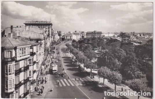 Postales: 28. La Coru&ntilde;a. Avenida de los Cantones. Fisa. Sin usar