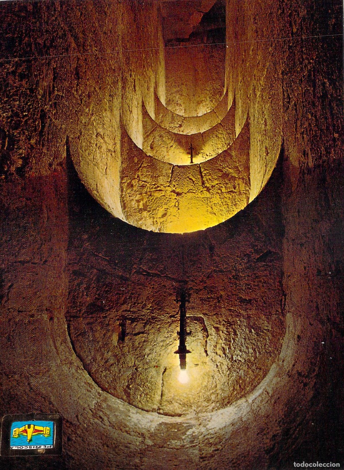 Postales: Postal del Castillo de Pe&ntilde;&iacute;scola Escalera del Cuerpo de Guardia