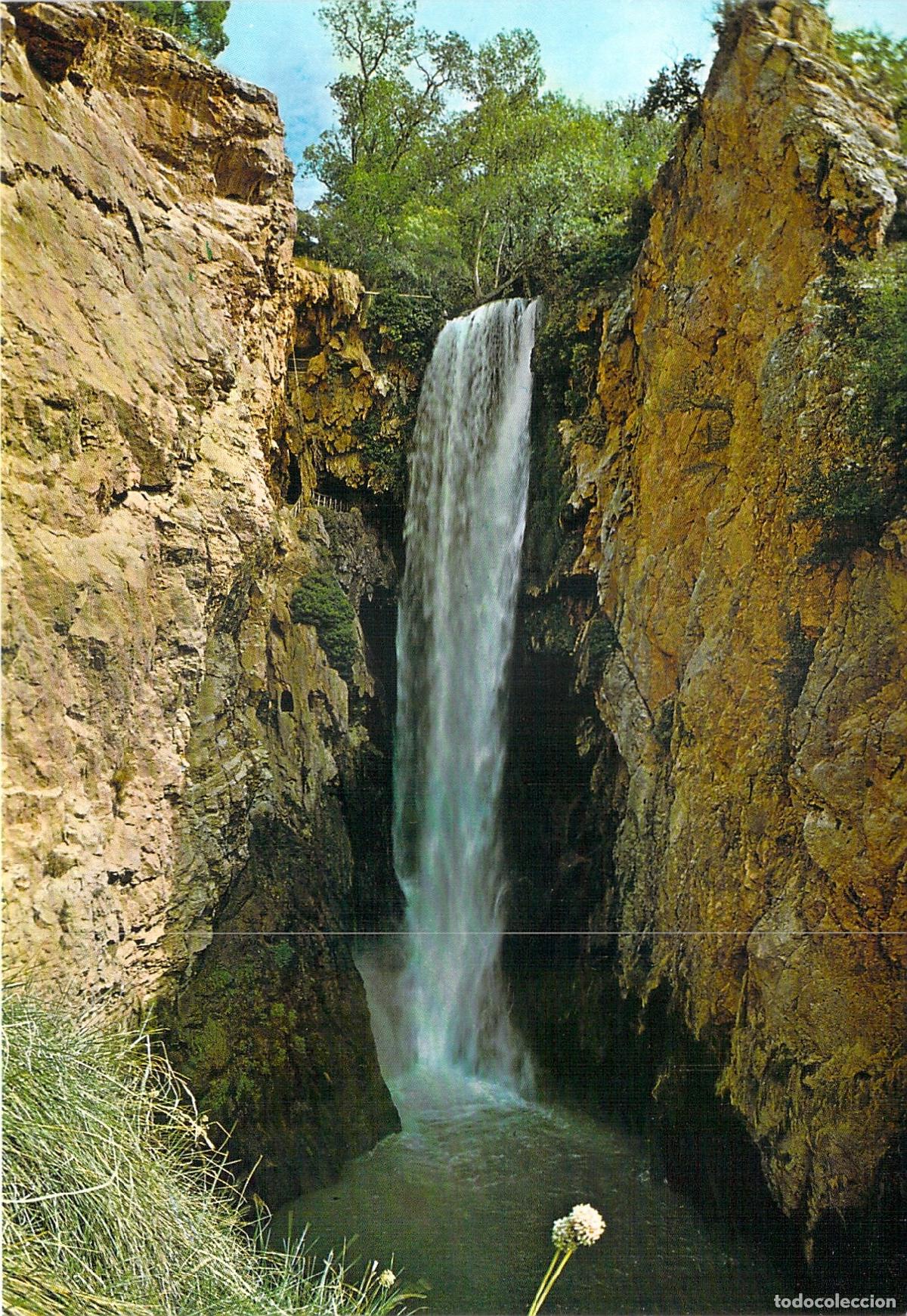 Postales: Postal de la Cascada Cola del Caballo en el Monasterio de Piedra