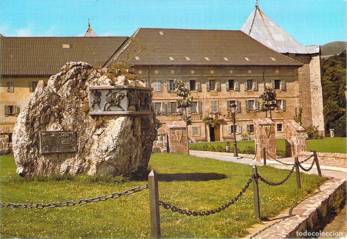 Postales: Postal de la Fachada Principal de la Colegiata de Roncesvalles, Navarra