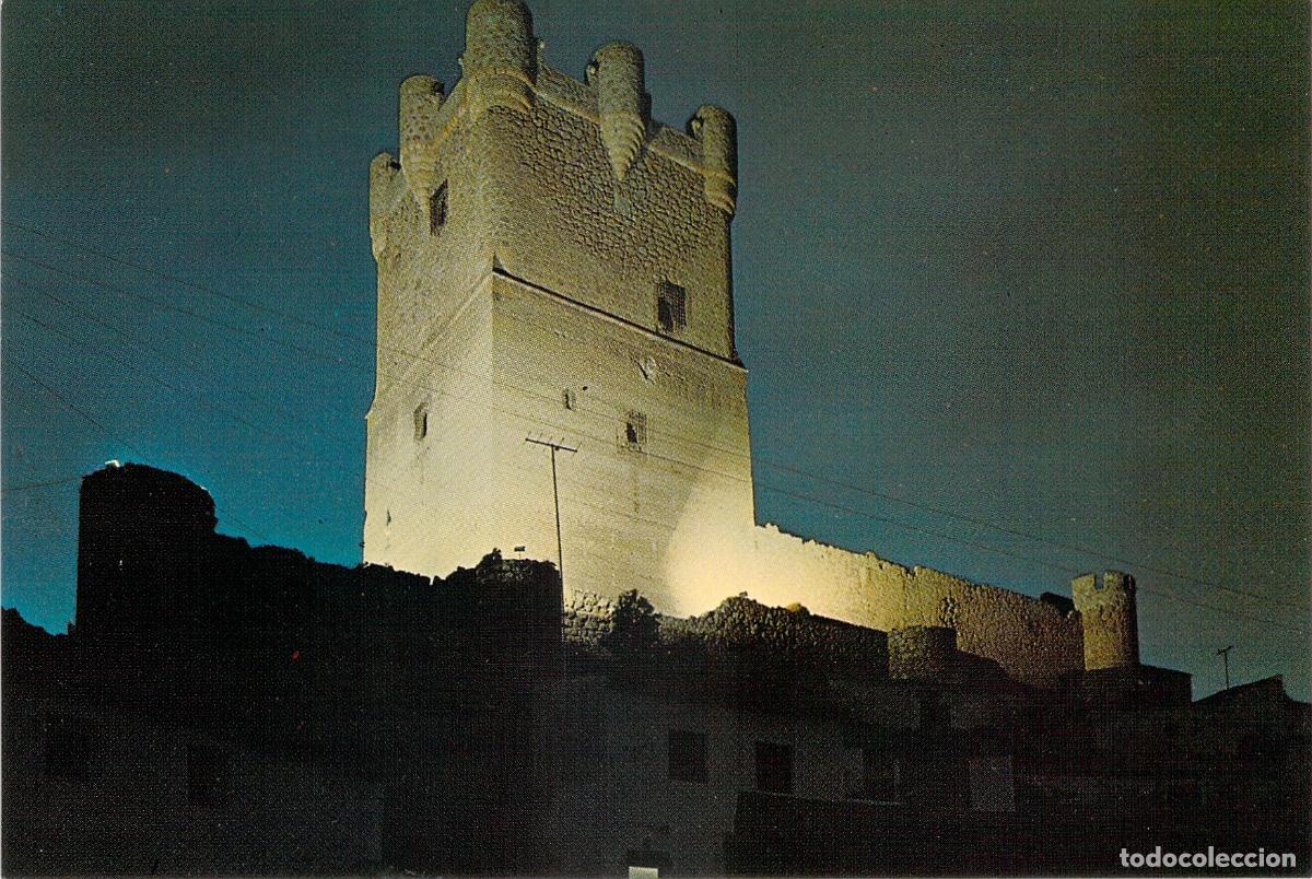 Postales: Postal del Castillo de Villena de Noche