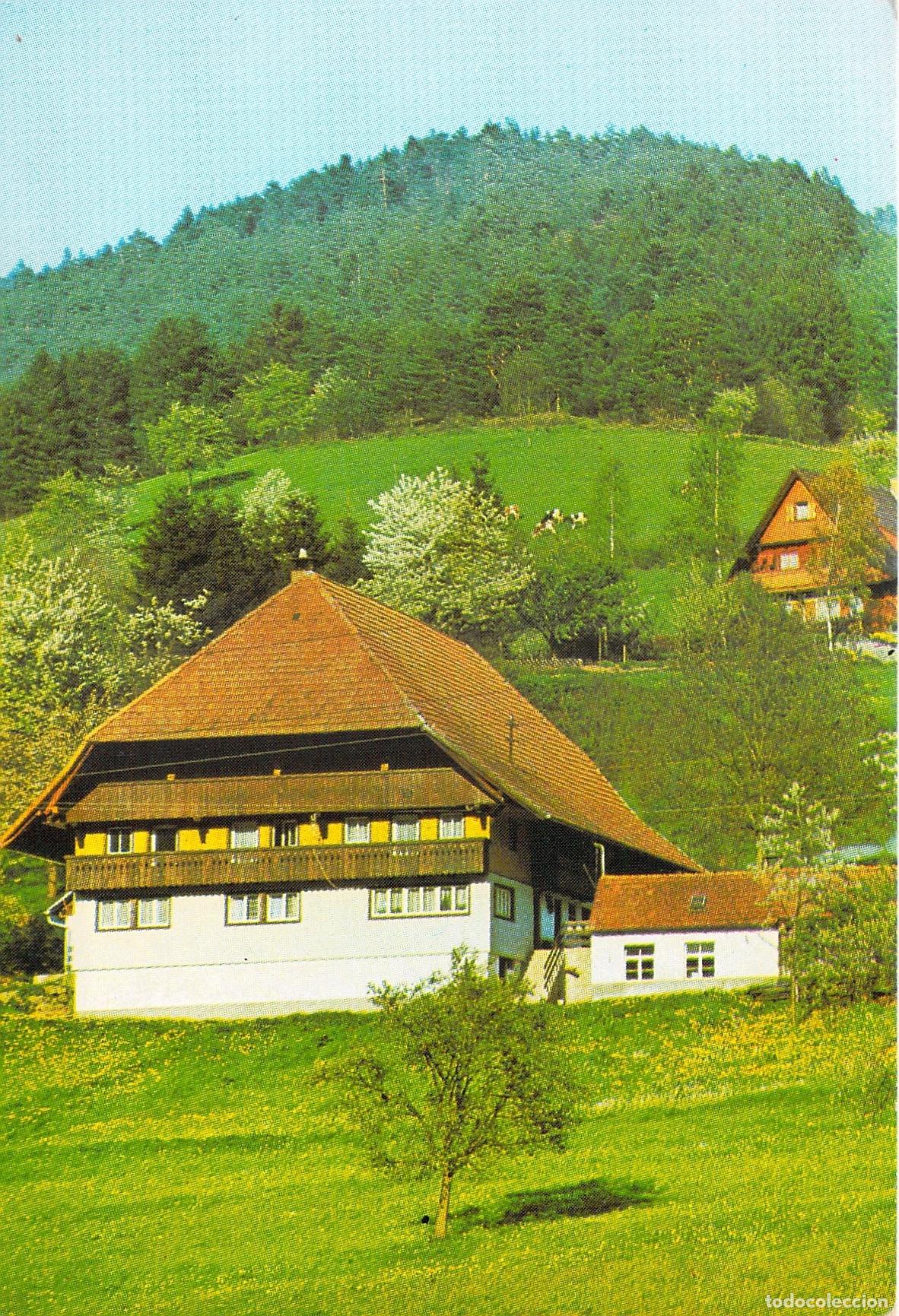 Postales: Postal de paisaje monta&ntilde;oso con casa rural