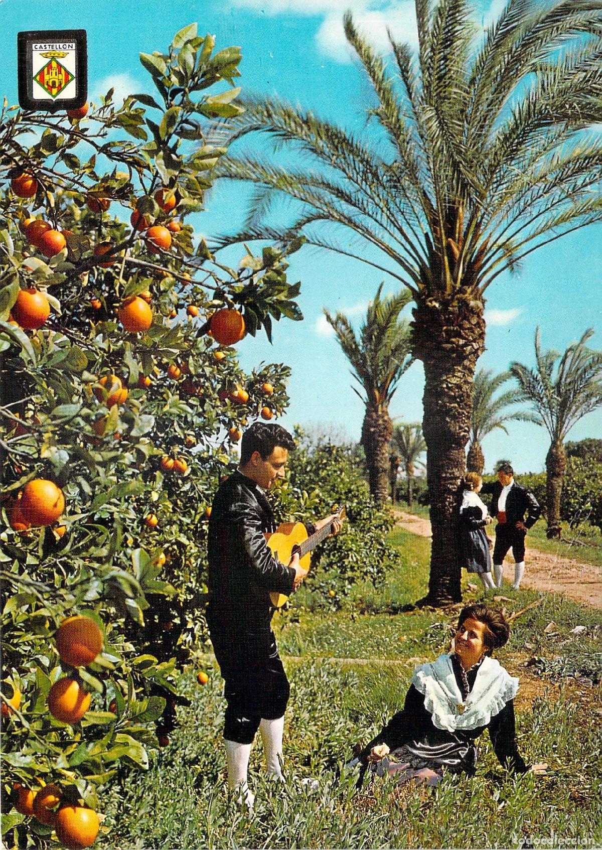 Postales: Postal de Castell&oacute;n, Rinc&oacute;n de la Huerta con personas en traje t&iacute;pico