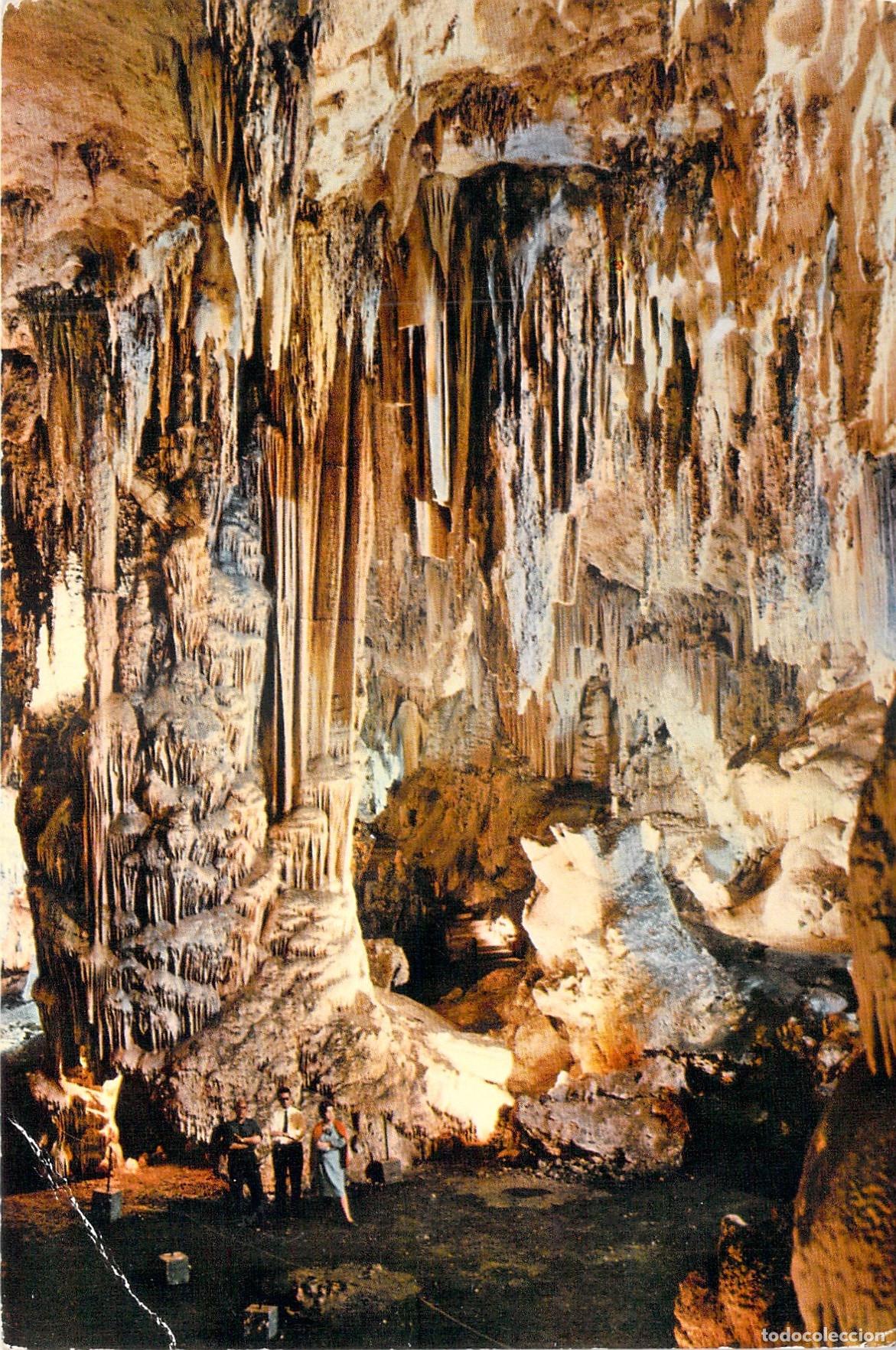 Postales: Postal de la Gran Columna en la Sala de la Cascada, Cueva de Nerja