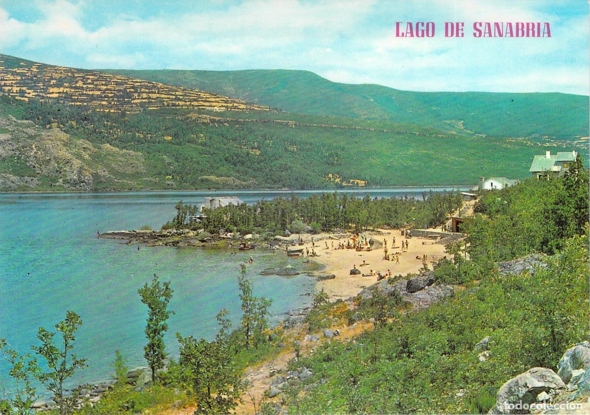 Postales: Postal del Lago de Sanabria con vista de la playa y monta&ntilde;as