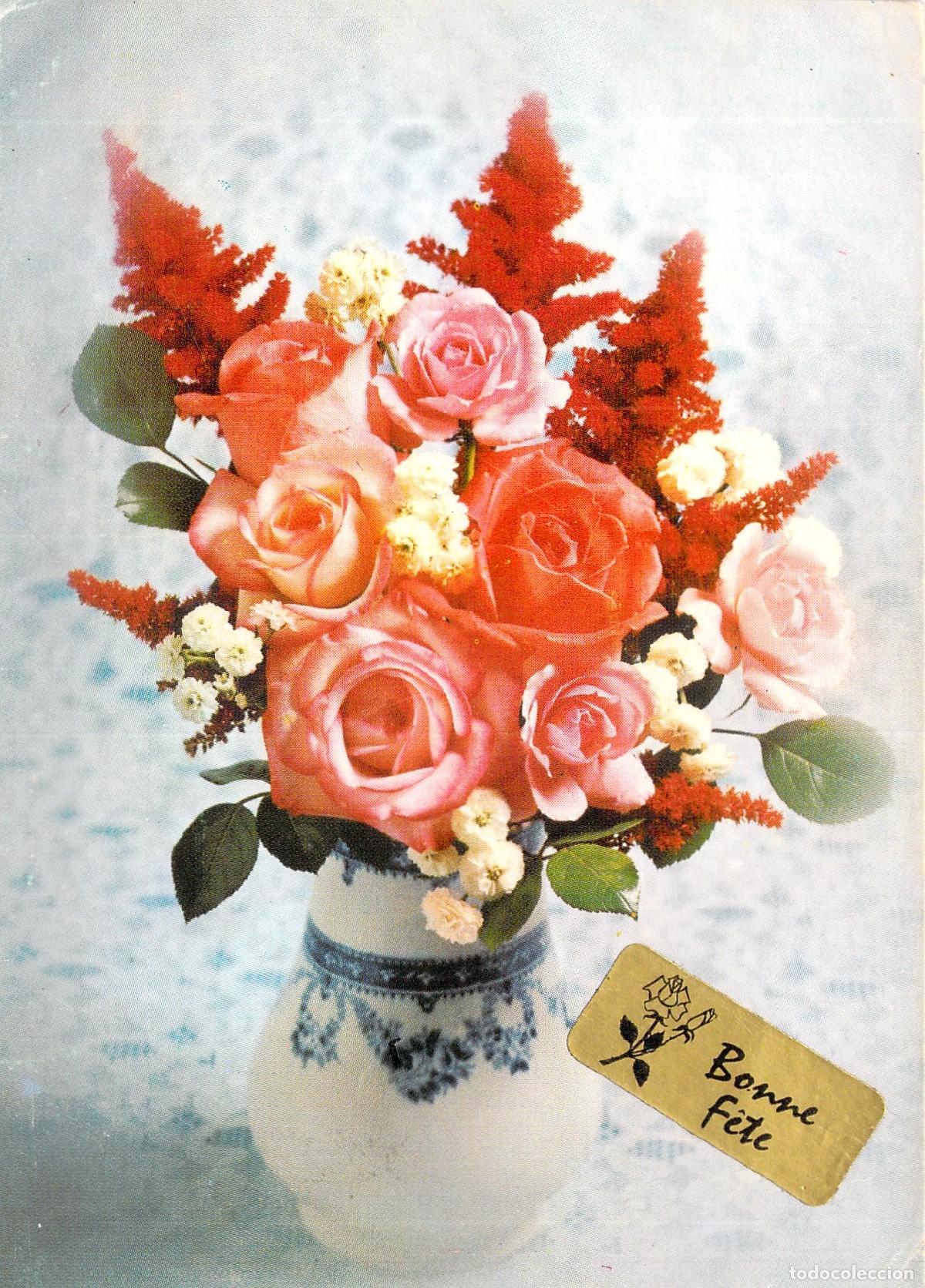 Postales: Postal con ramo de rosas y flores en florero