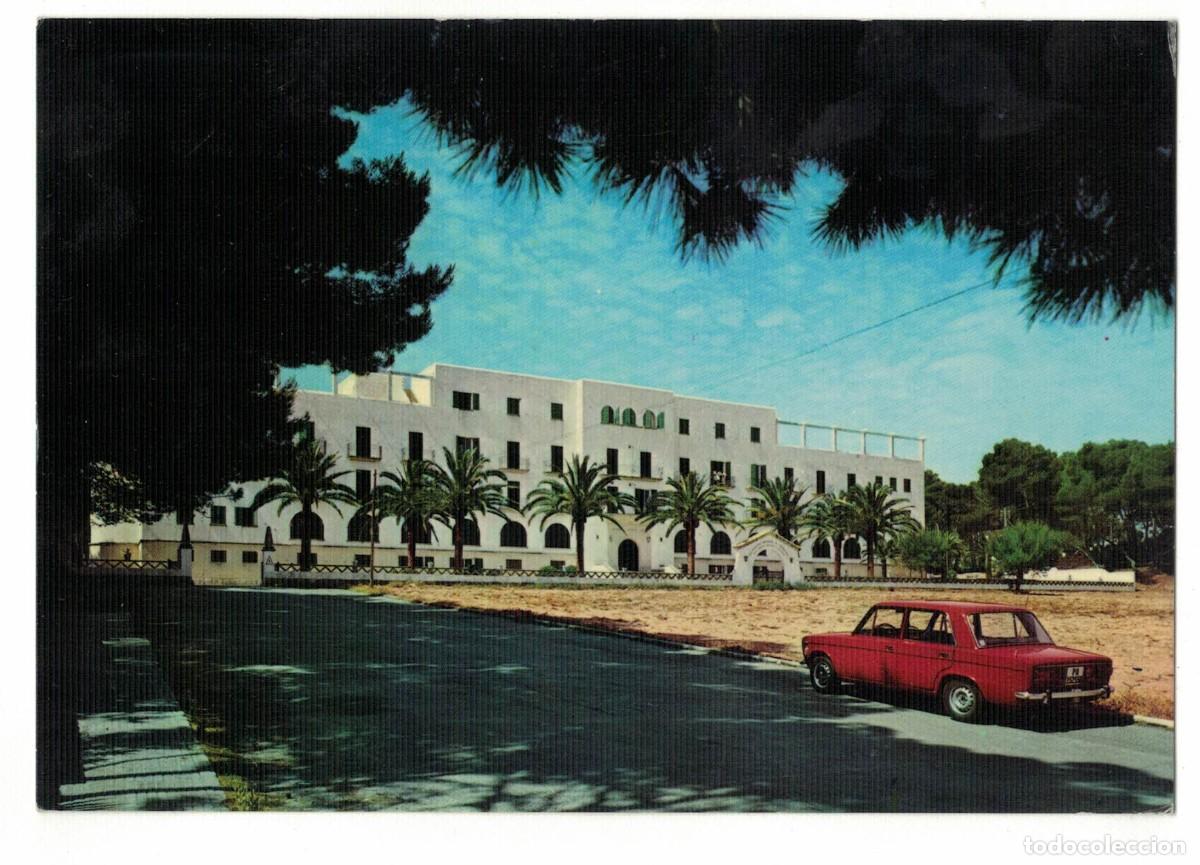 Postales: Postal Mallorca Residencia General Yag&uuml;e Cala Murada y coche SEAT 124 a&ntilde;os 70‑80 circulada