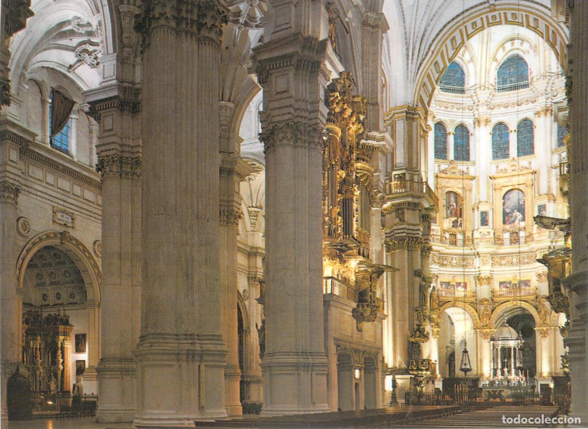 Postales: Postal de la Catedral de Granada, Interior con Columnas