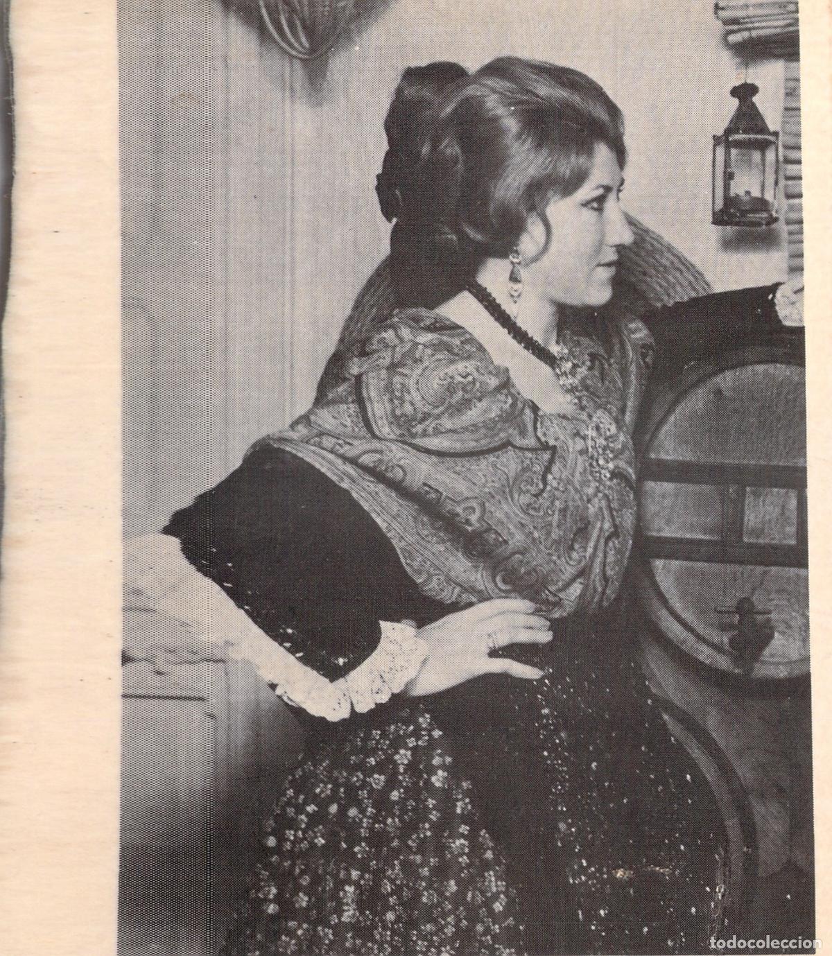 Postales: Postal de mujer con traje regional espa&ntilde;ol