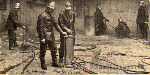 Postales: POSTAL BOMBEROS (FRANCIA) 75 BOMBEANDO - Foto 1