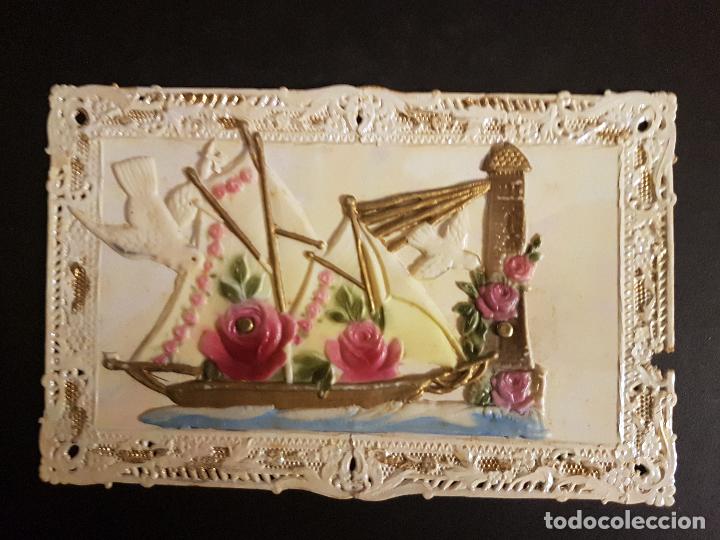 Postales: POSTAL EN RELIEVE BARCO Y FARO EN CELULOIDE - Foto 1