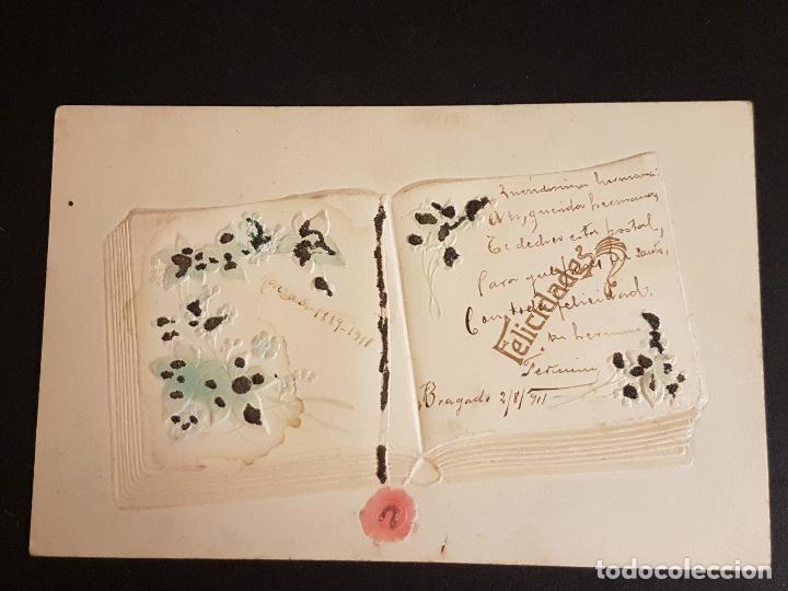 Postales: POSTAL EN RELIEVE LIBRO CON FLORES - Foto 1