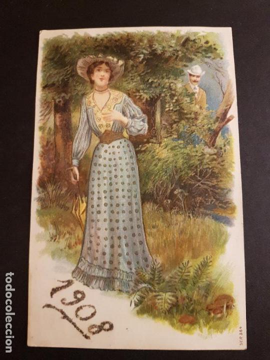Postales: POSTAL EN RELIEVE MUJER EN EL BOSQUE - Foto 1