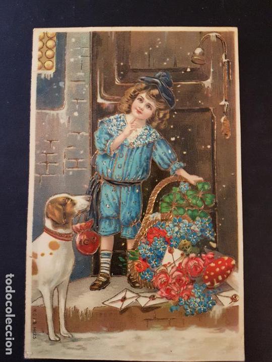 Postales: POSTAL EN RELIEVE NI&Ntilde;O CON PERRO - Foto 1