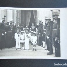 Postales: POSTAL FOTOGRÁFICA FAMILIA REAL ESPAÑOLA. PRÍNCIPE DE ASTURIAS E INFANTES. MONARQUÍA ALFONSO XIII. . Lote 178522512