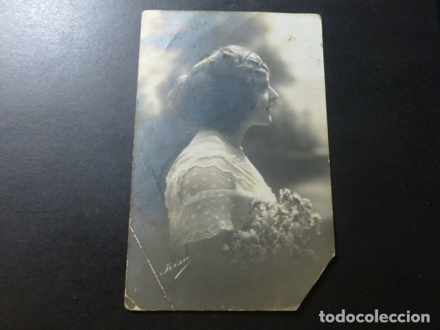 Postales: MUJER CON FLORES POSTAL - Foto 1