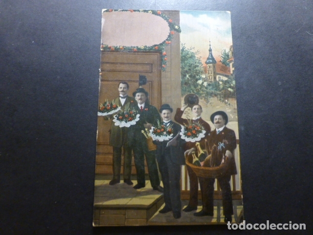 Postales: HOMBRES CON OBSEQUIOS POSTAL - Foto 1