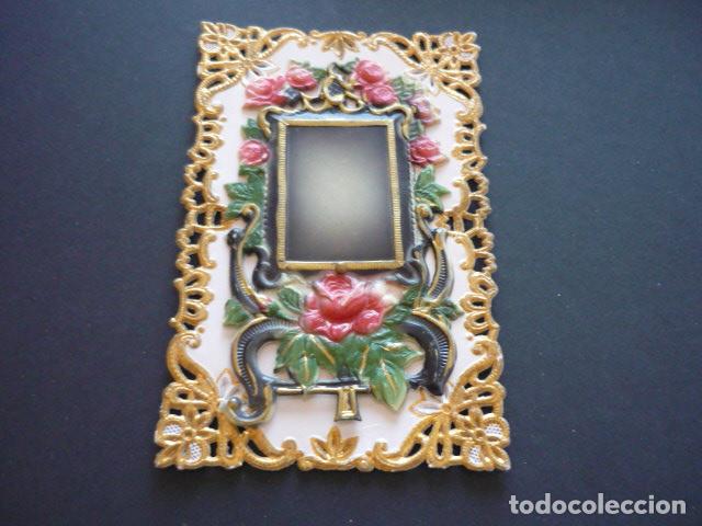 Postales: ESPEJO CON ROSAS POSTAL CELULOIDE EN RELIEVE - Foto 1