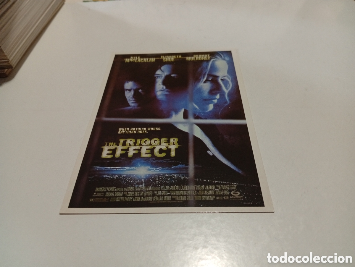 Postales: Postal Cine the Trigger effect - Foto 1