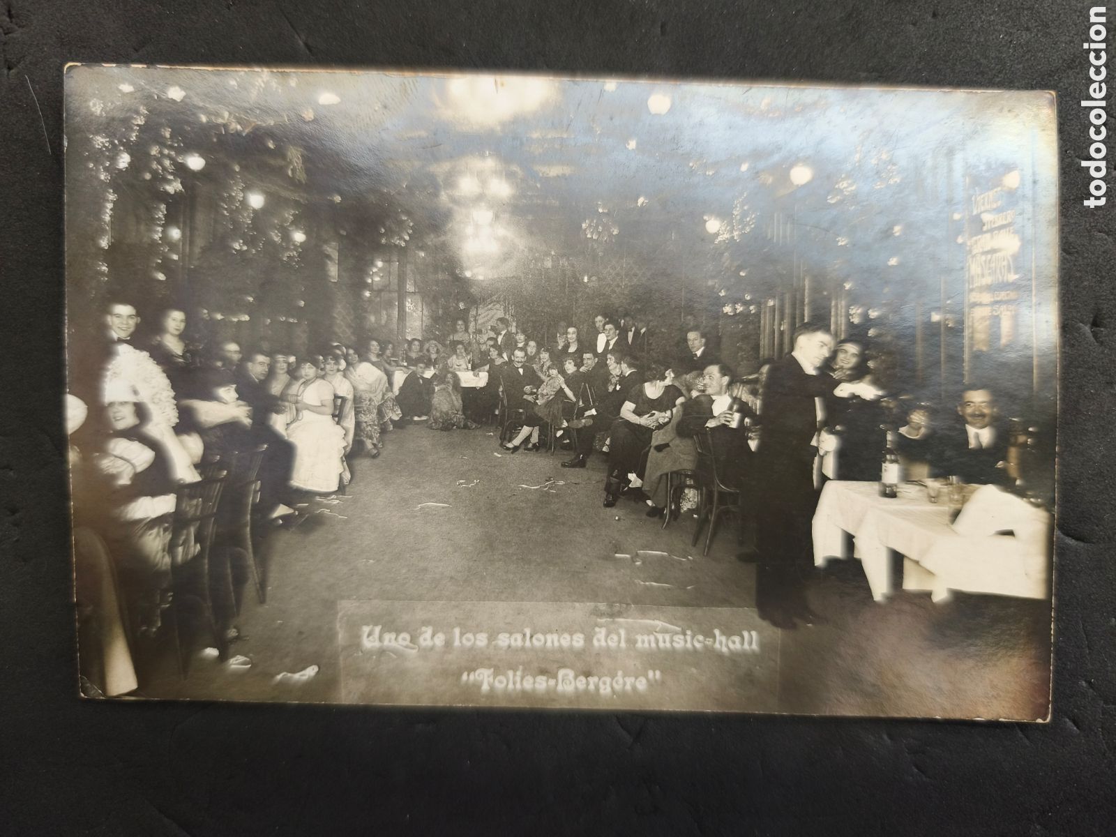 Cartes Postales: Curiosa postal uno de los salones de Music-hall &rdquo;folies Bergere&rdquo; cabaret