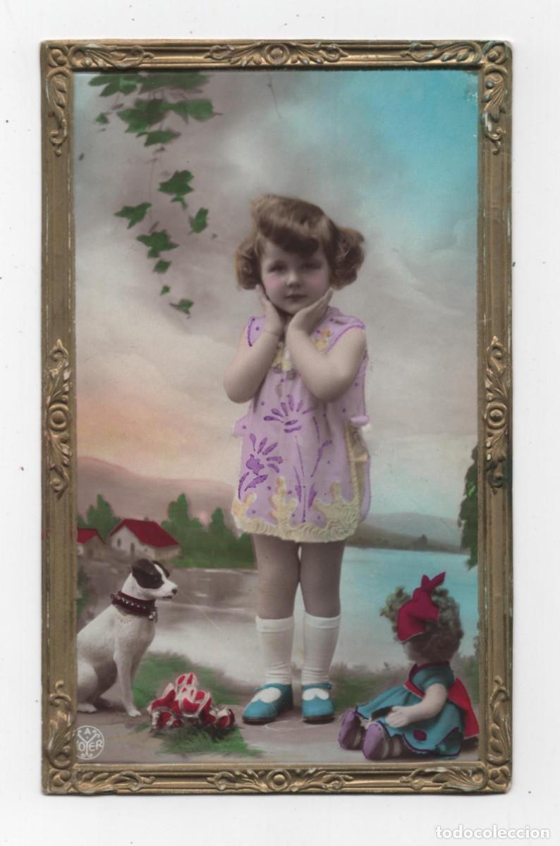Postales: POSTAL FRANCESA ESCRITA DE NI&Ntilde;A, PERRO Y MU&Ntilde;ECO, MUY BIEN ELABORADA, BORDES EN RELIEVE A&Ntilde;O 1935