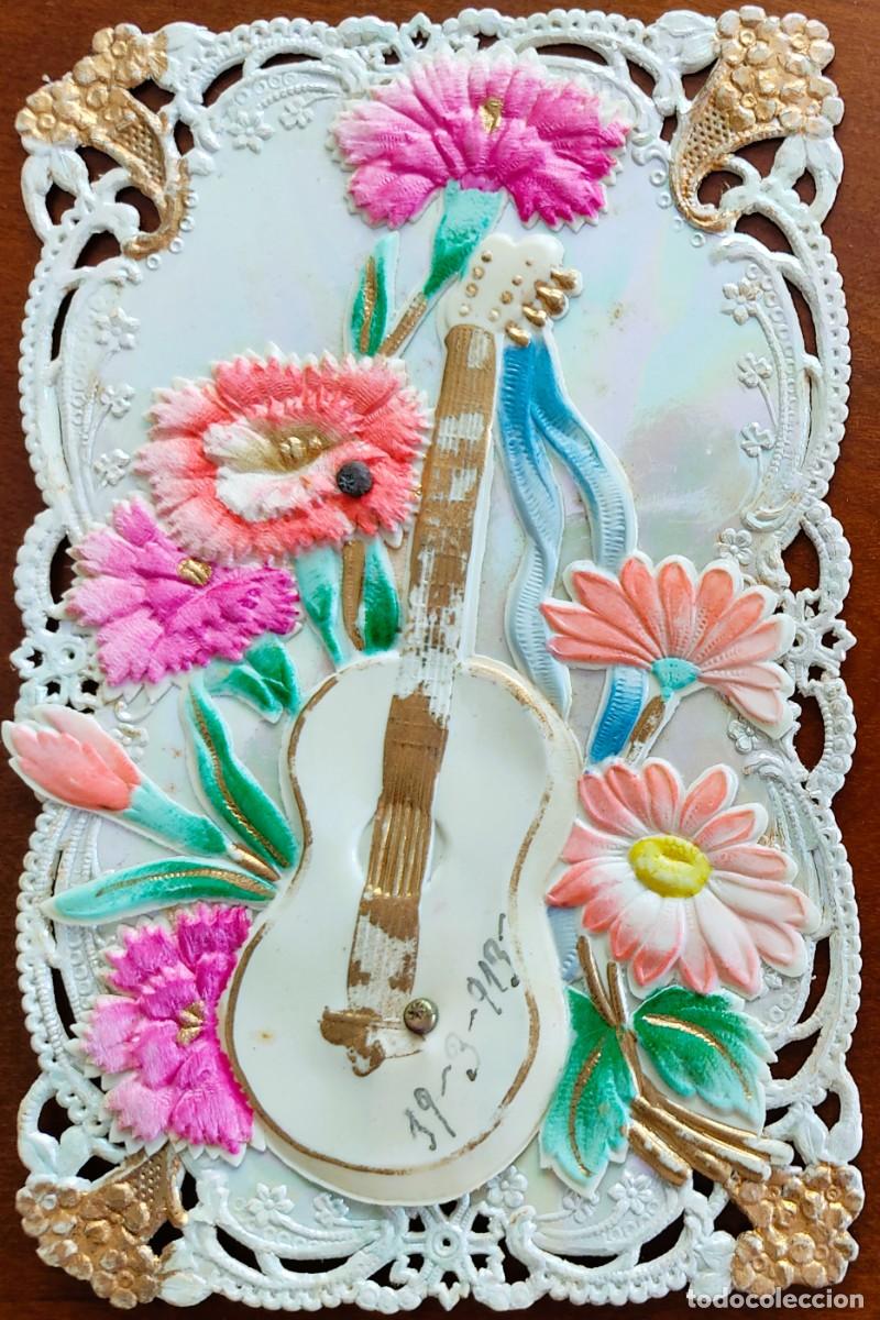 Postales: PRECIOSA POSTAL EN RELIEVE CON CELULOIDE Y TROQUELADA FECHADA 1913 - MOTIVOS GUITARRA