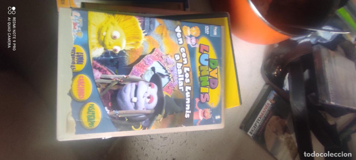 Postales: Los lunnisv. Pel&iacute;cula/ DVD.