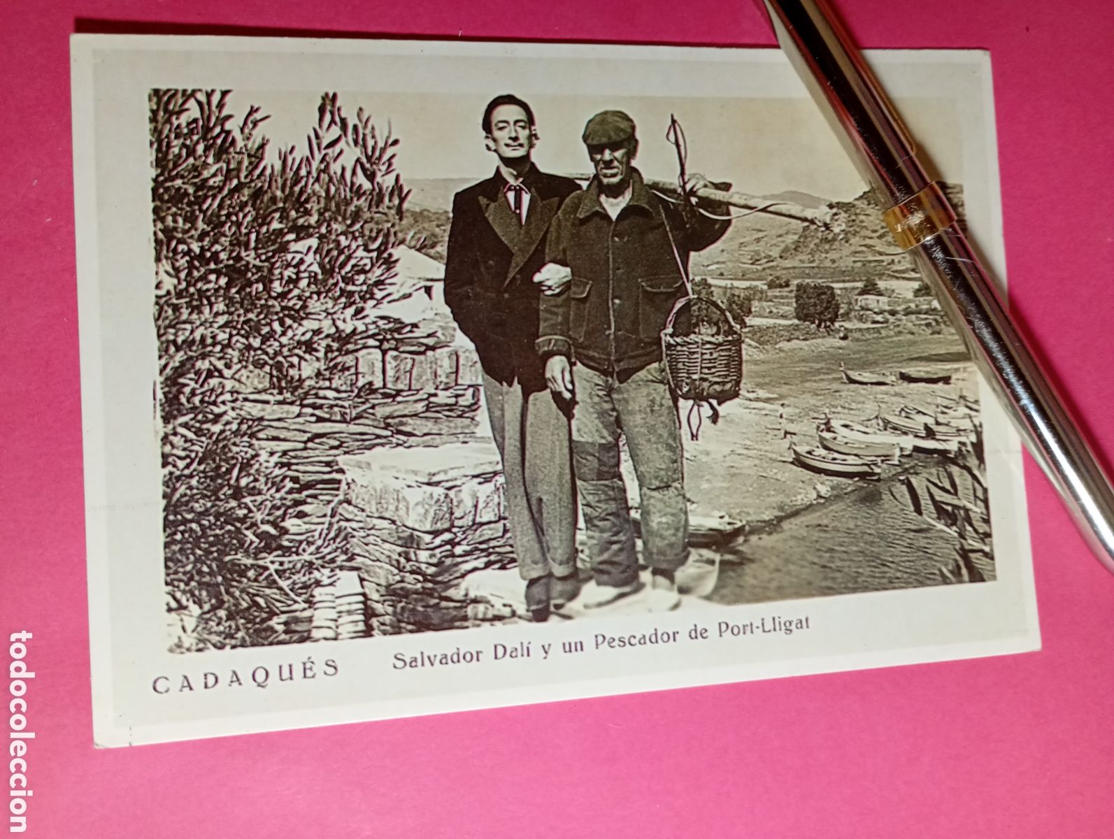Postales: DAL&Iacute; PORT LLIGAT VINTAGE ''B/N S/C ''SALVADOR DAL&Iacute; Y UN PESCADOR DE PORT LLIGAT ''