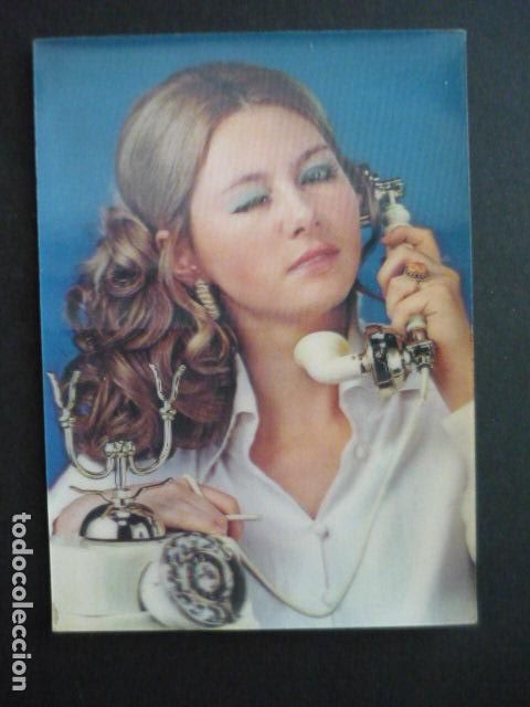Postales: CHICA CON TELEFONO POSTAL 3D TRES DIMENSIONES