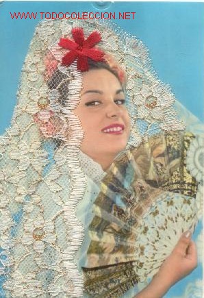 Postales: CON MANTILLA DE ENCAJE Y FLOR BORDADA - Foto 1