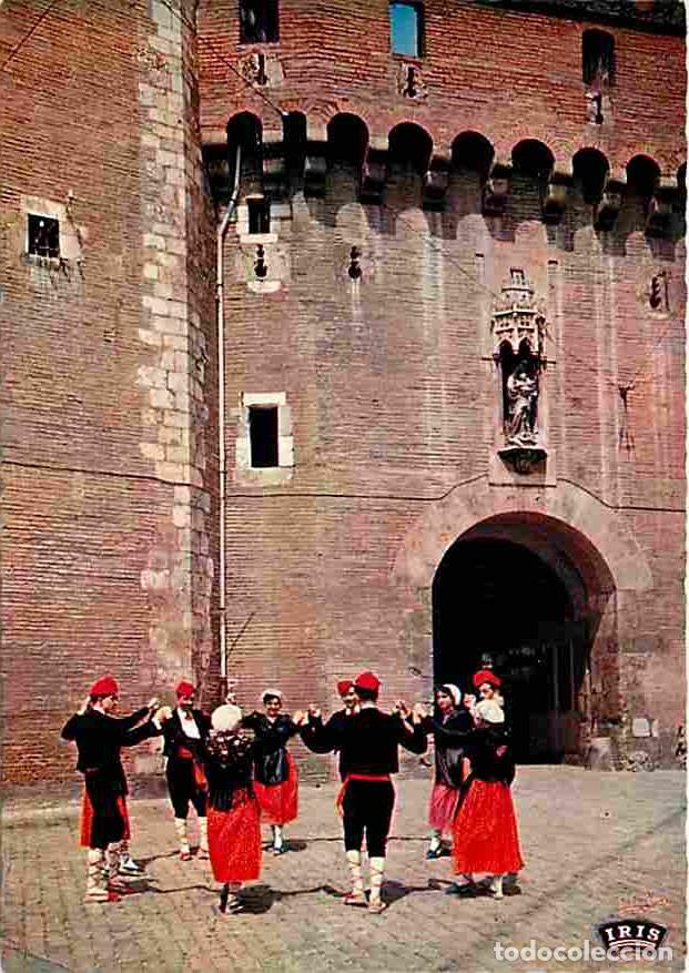 Postales: Folklore - Danses - Roussilon - Danse Folklorique devan le Castillet &agrave; Perpignan - CPM - Voir Scans - Foto 1