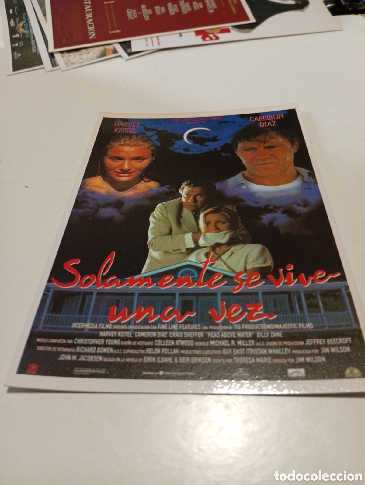 Postales: Postal Cine Solamente se vive una vez - Foto 1