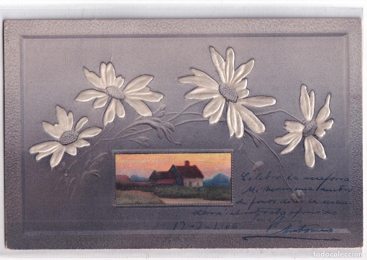 Postales: Postal con relieve flores y paisaje. Escrita. Sin circular.