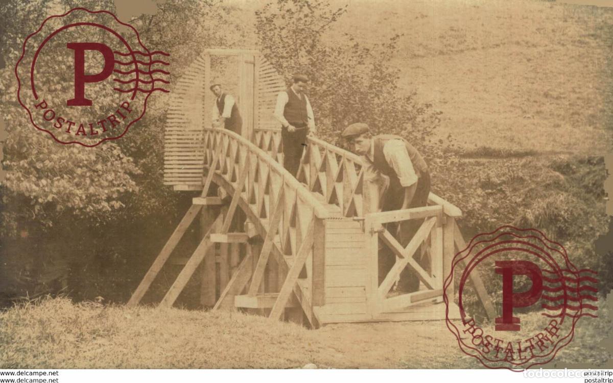 Cartoline: BUILDING A BRIDGE CONSTRUYENDO UN PUENTE. - REAL PHOTO FOTOGRAFICA KODAK