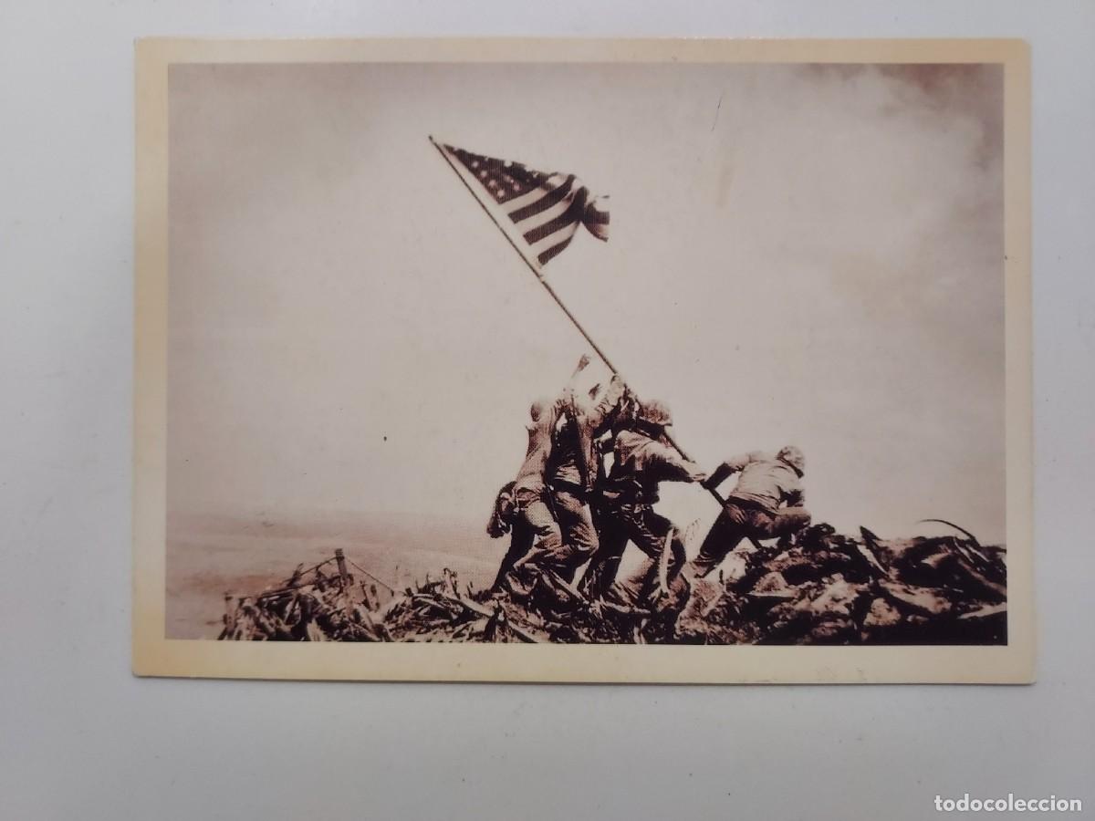 Postales: POSTAL VINTAGE fotograf&iacute;a Joe Rosenthal, Alzando la bandera en Iwo Jima, 1945. S/C