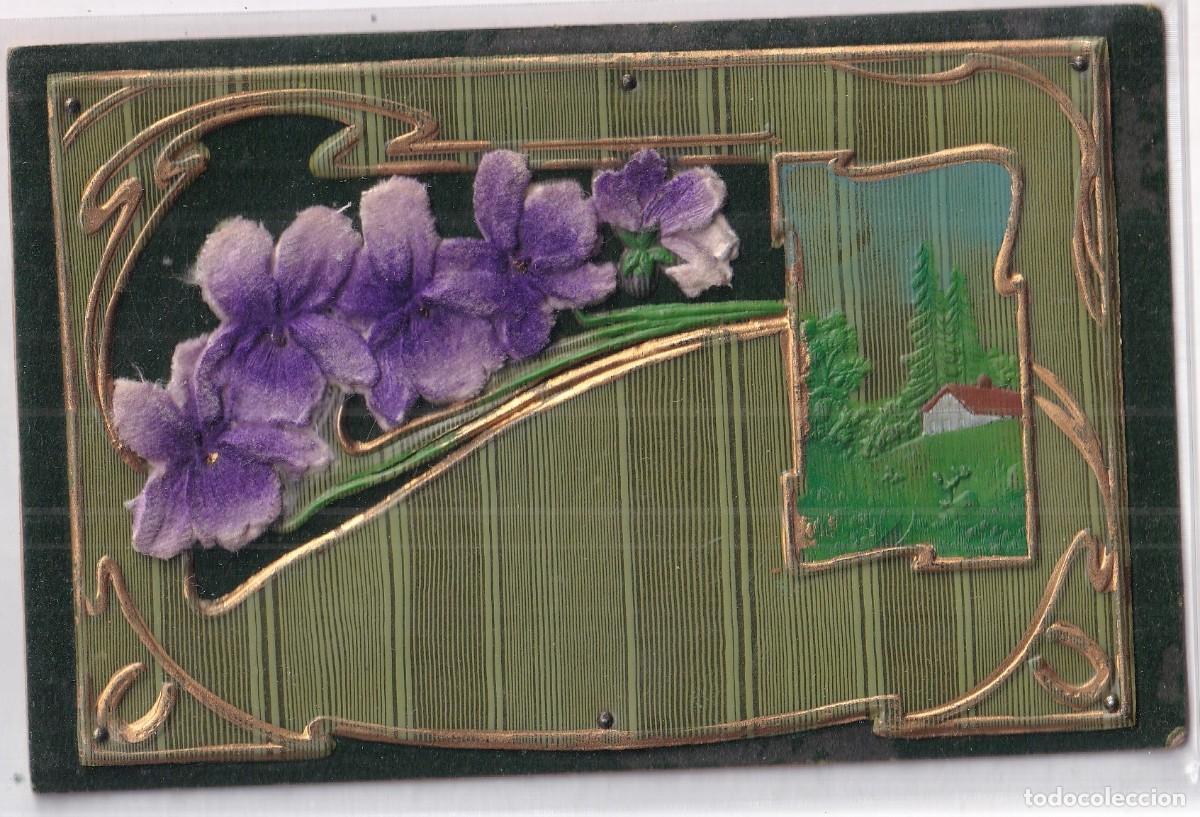 Postais: Preciosa postal con relieve. Flores y paisaje. Escrita desde Cuenca en 1908 sin circular.