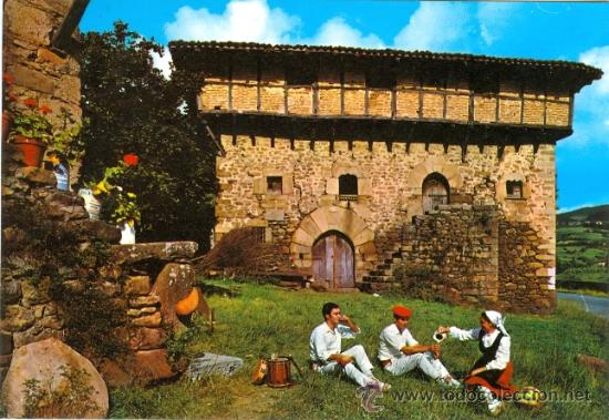 Postales: CASERIO TIPICO VASCO - Foto 1