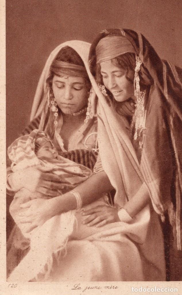 Postales: la joven madre - Foto 1