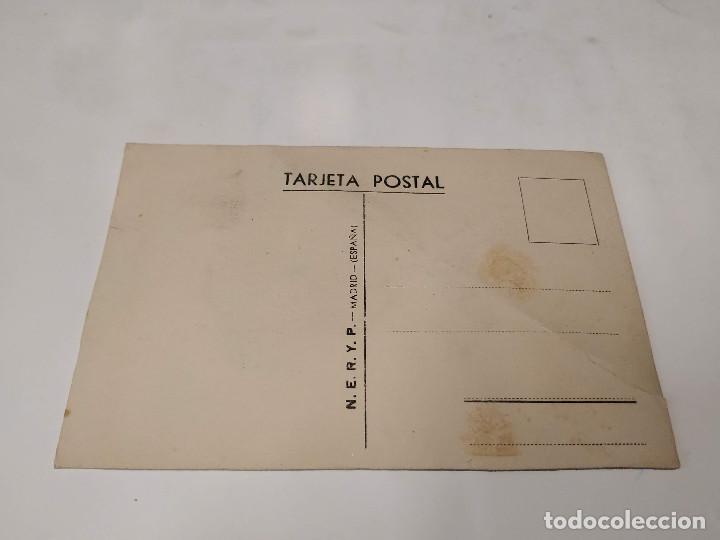 Postales: POSTAL BORDADA TRAJES REGIONALES - Foto 2