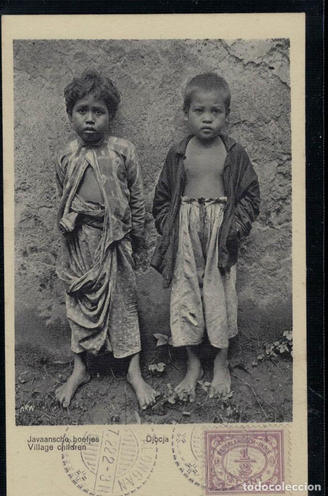 Postales: Ni&ntilde;os Javaneses en un pueblo de Java. Djocja. / Circulada y sellada Pekalongan Java 1924 - Foto 1