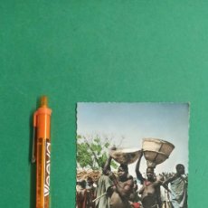 Postales: ANTIGUA POSTAL FOTOGRAFIA MUJERES AFRICANAS. 1961. DEDICADA AL GRAN CLAN.