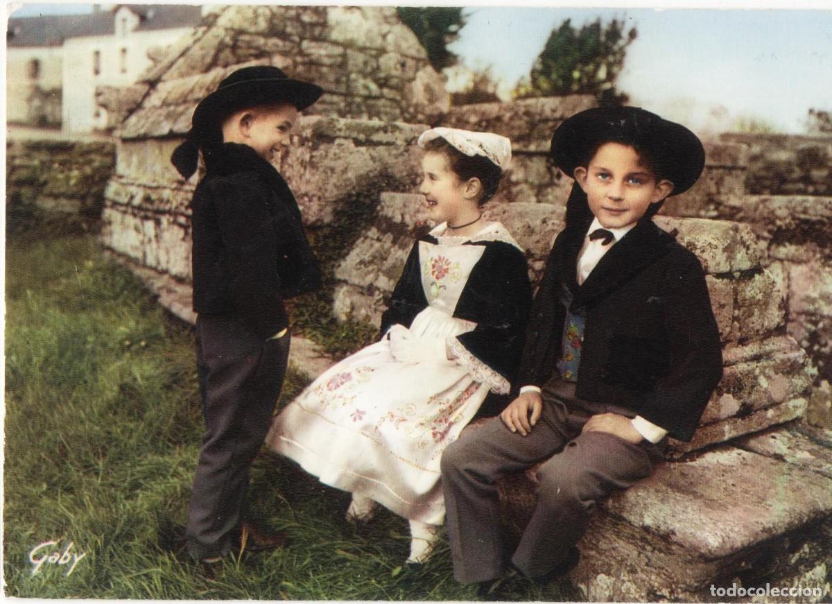 Postales: Francia- Folklore de Breta&ntilde;a-circulada- - Foto 1