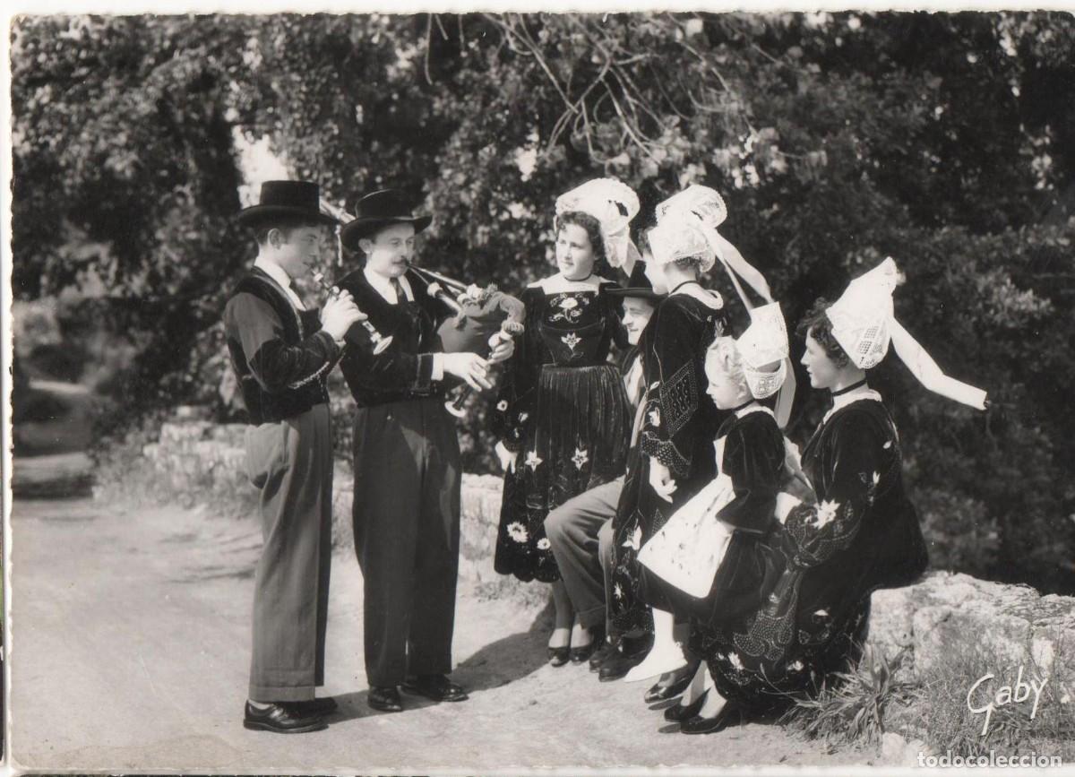 Postales: Francia- Folklore de Breta&ntilde;a-circulada- - Foto 1