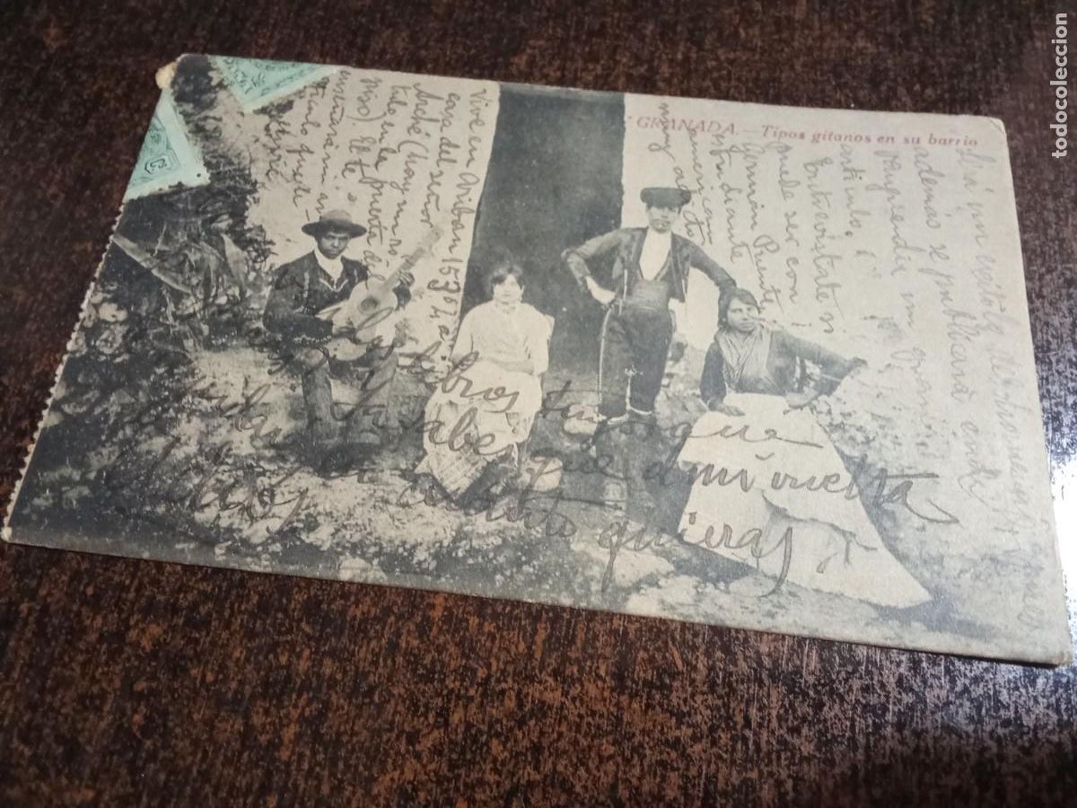 Granada.Tipos gitanos en su barrio.