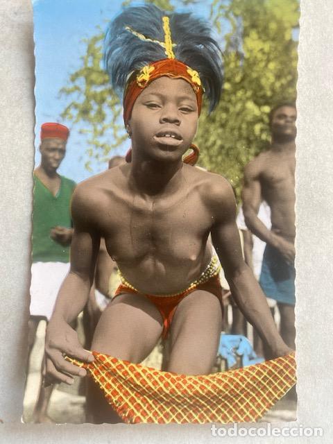 Postales: Joven bailarina Africana. N&ordm; 3048. Ed. L'Afrique en couleurs. Sin circular