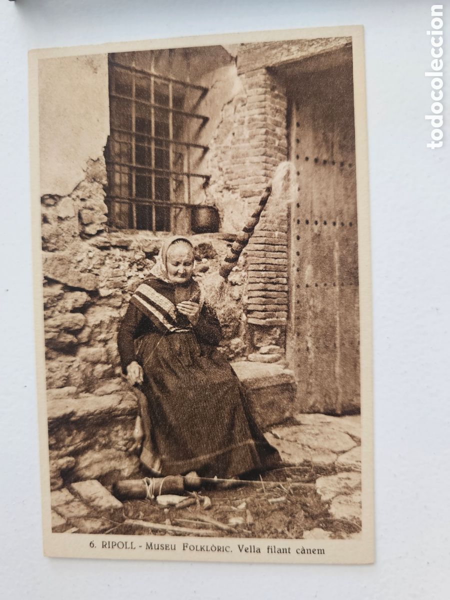 Postales: Postal de Ripoll n&deg;6 Museu Folkl&ograve;ric Vella filant C&agrave;nem Huecograbado Mumbr&uacute; 1920s 1930s